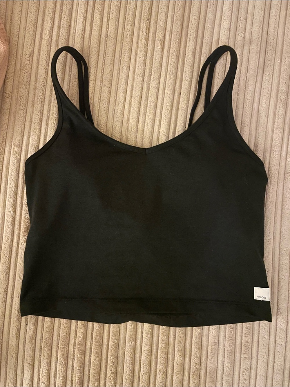 Vuori Black Cropped Tank Top